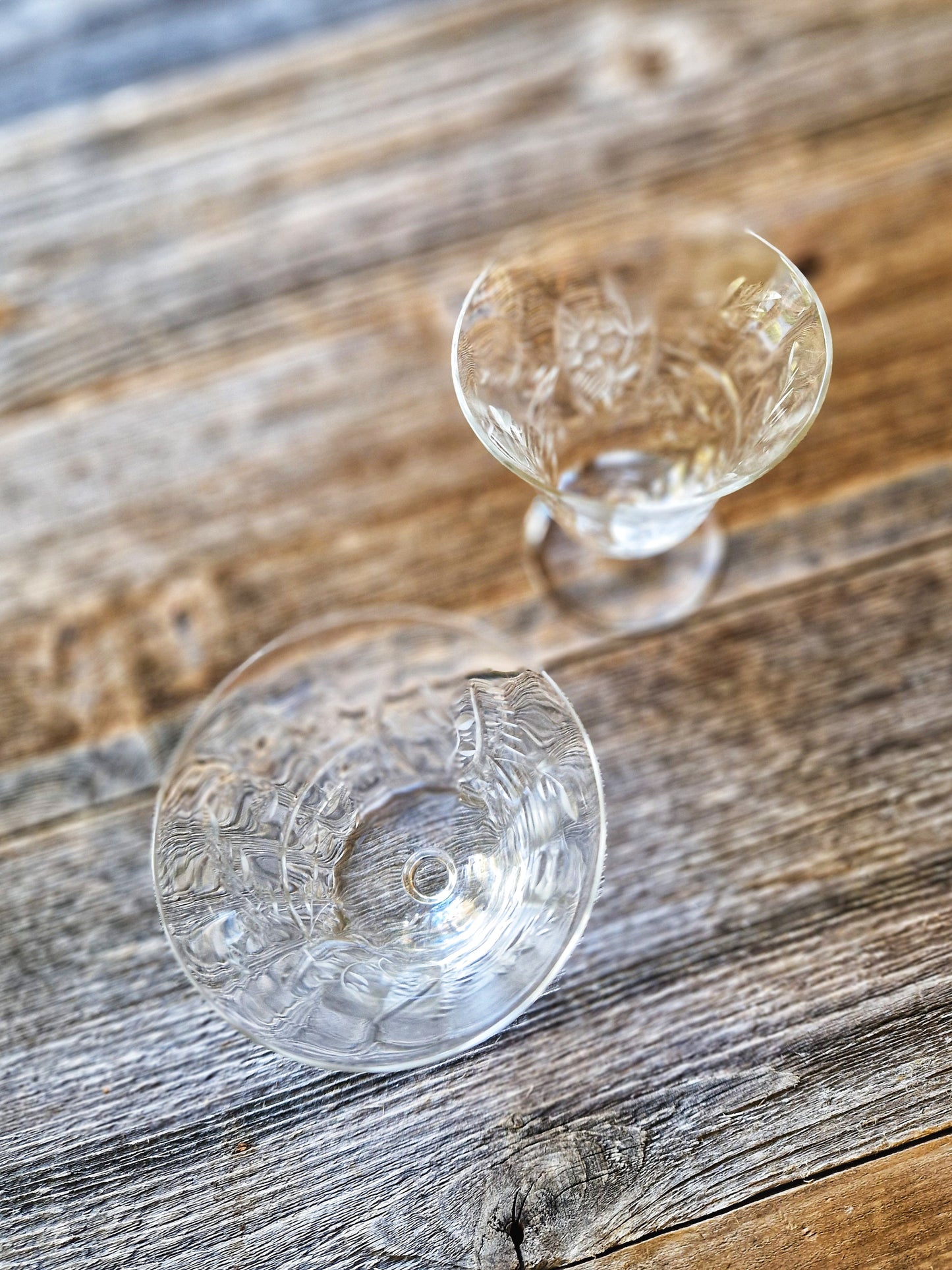 1930s Rock Sharpe Crystal Oyster Cocktail Glasses (Pair) | Elegant Vintage Barware