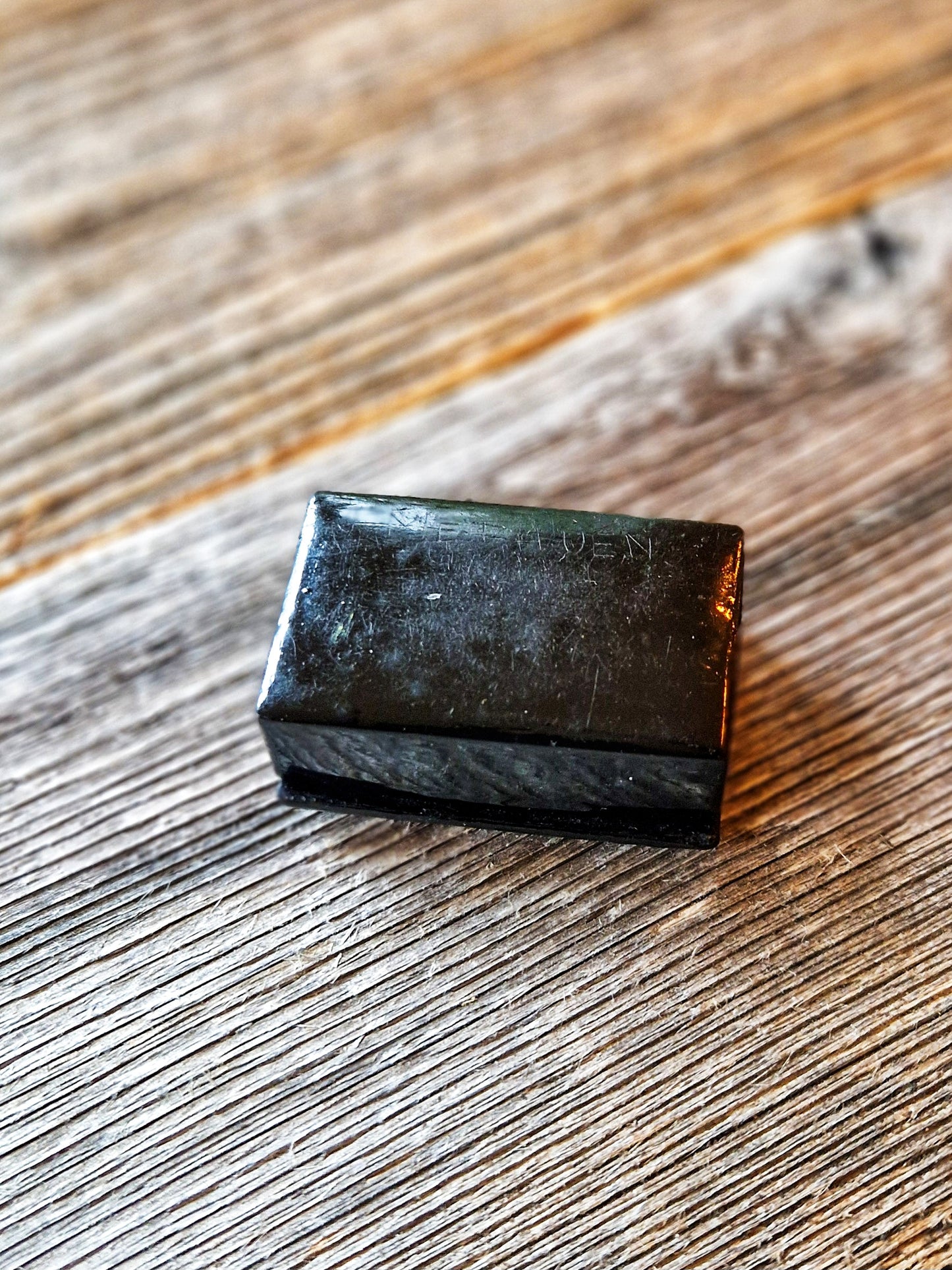 Victorian Papier-Mâché Snuff Box, Black Lacquer with Gold Details | Antique Tobacciana