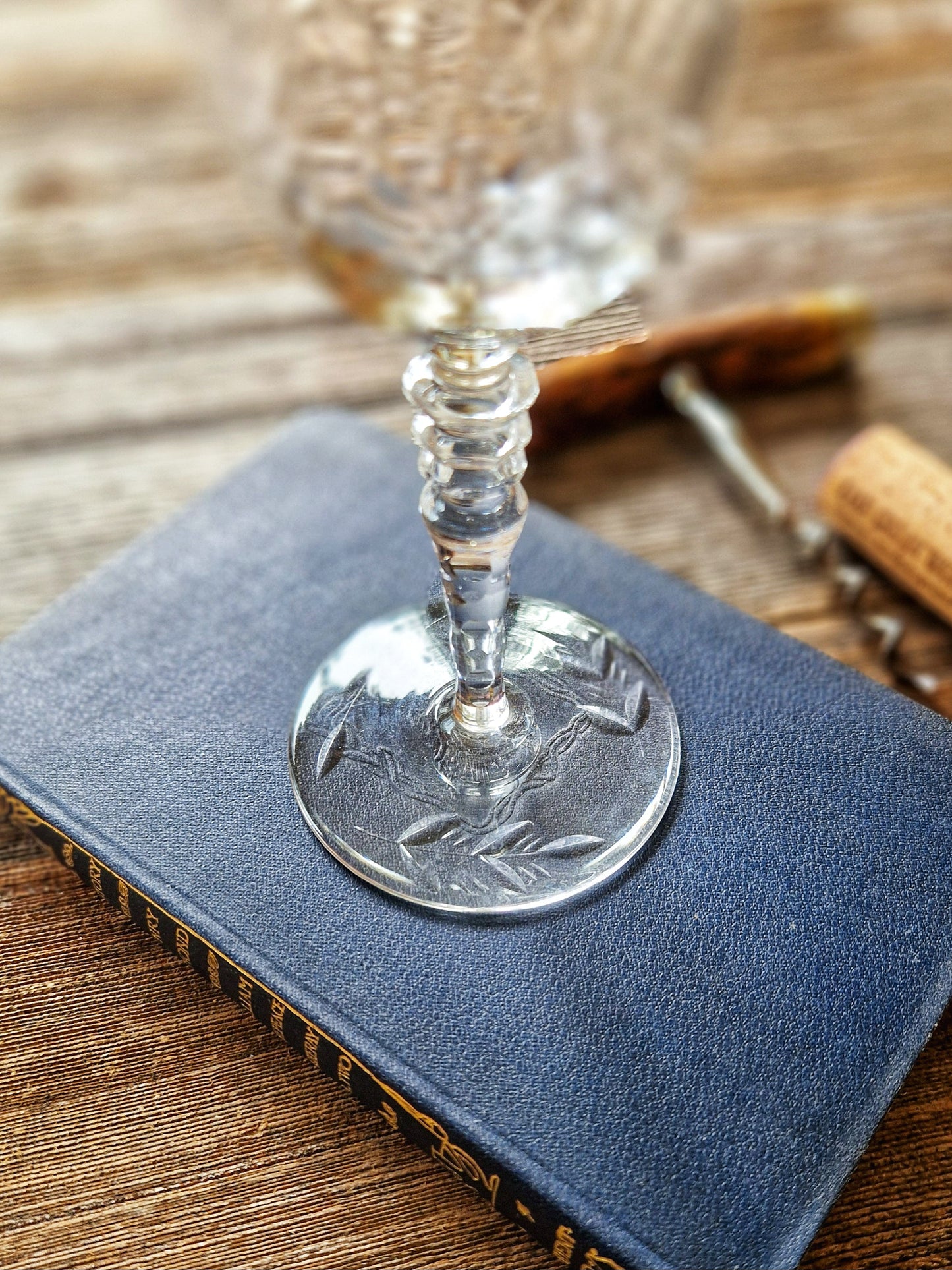 Graceful Set of (4) Mid-Century Wine Glasses | Rock Sharpe Fernwood Etched Crystal