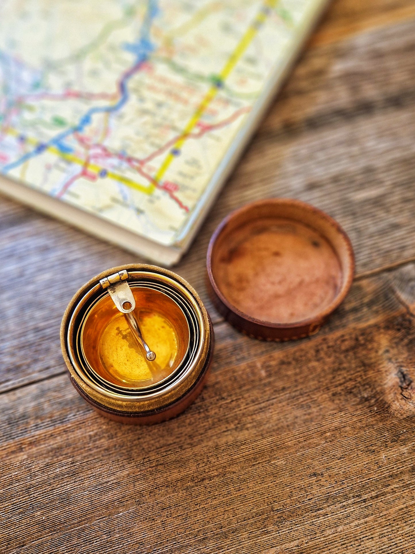 Stylish Chrome Collapsible Travel Cup with Leather Case | Vintage Gentleman’s Accessory