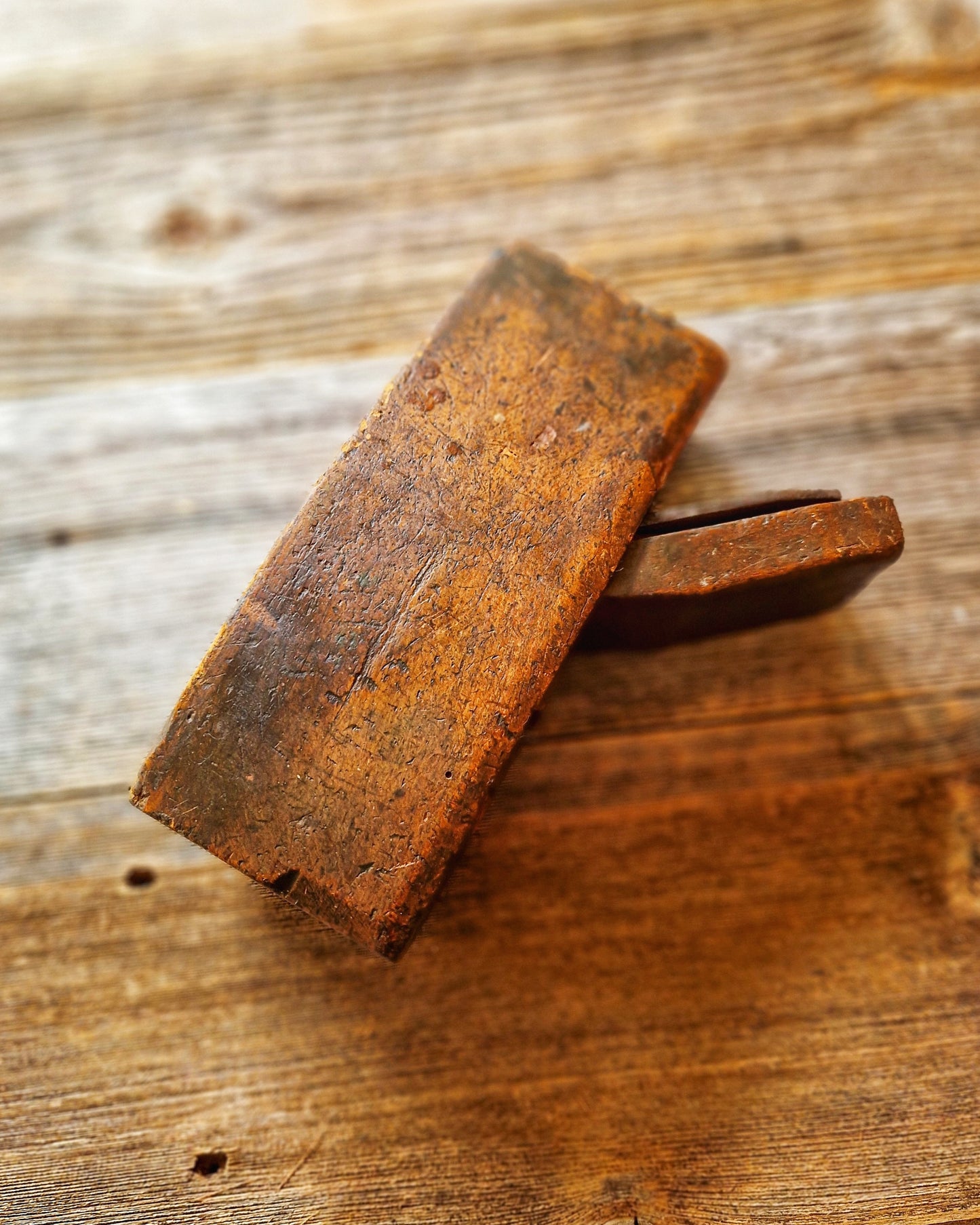 Distinguished 19th-Century English Coffin Plane with Brass Cross-Pin | Vintage Smoothing Tool