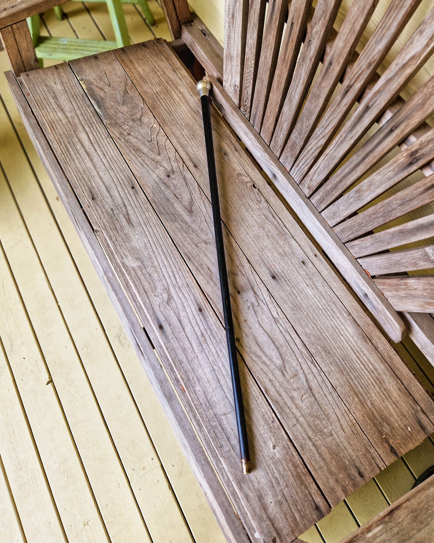Antique Walking Cane with Sterling Silver Pommel Top and Ebonized Hardwood Shaft | London 1927–28