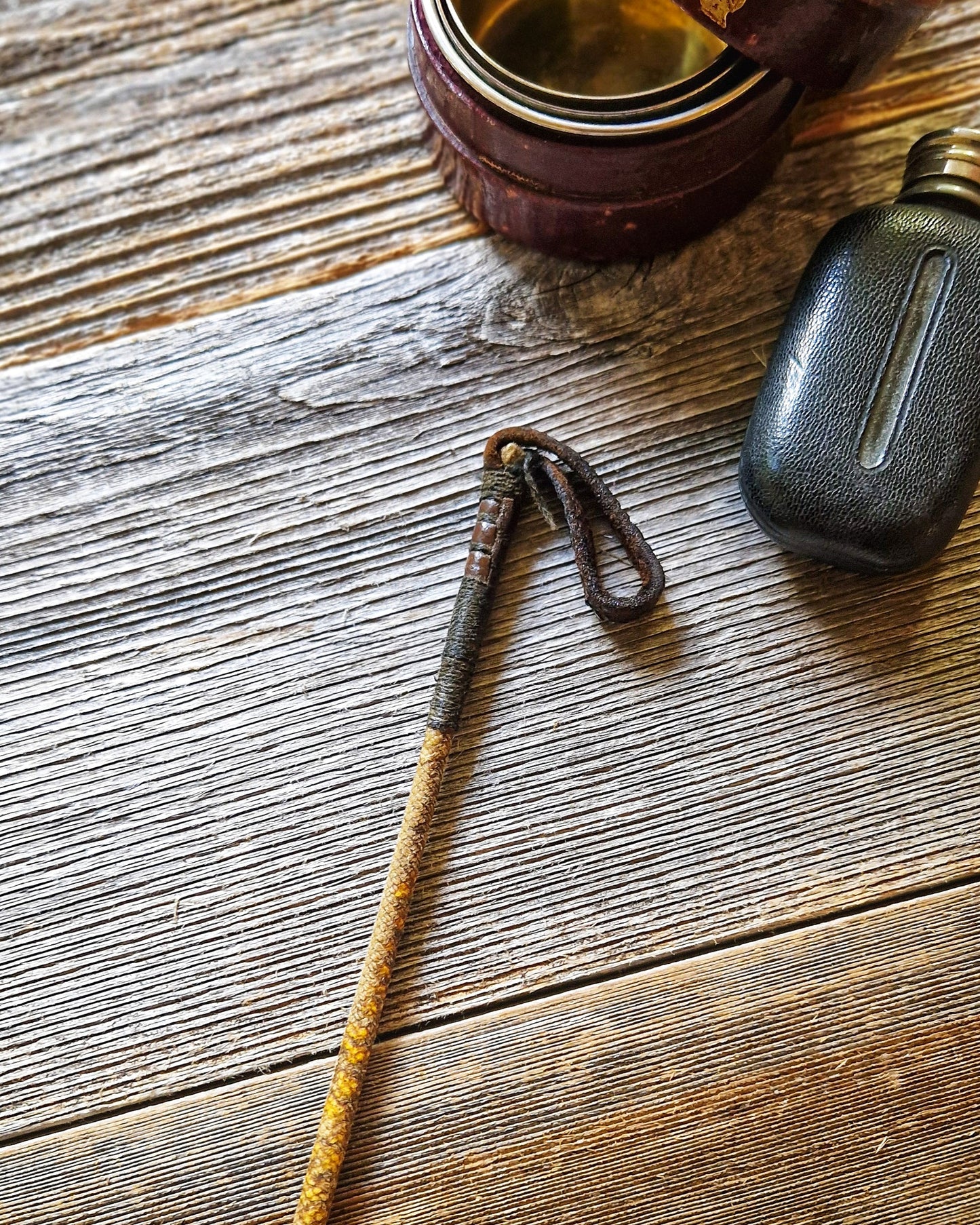 Officer’s Riding Crop with 14th/20th King’s Hussars Insignia | Vintage Leather and Nickel Silver Equestrian Accessory