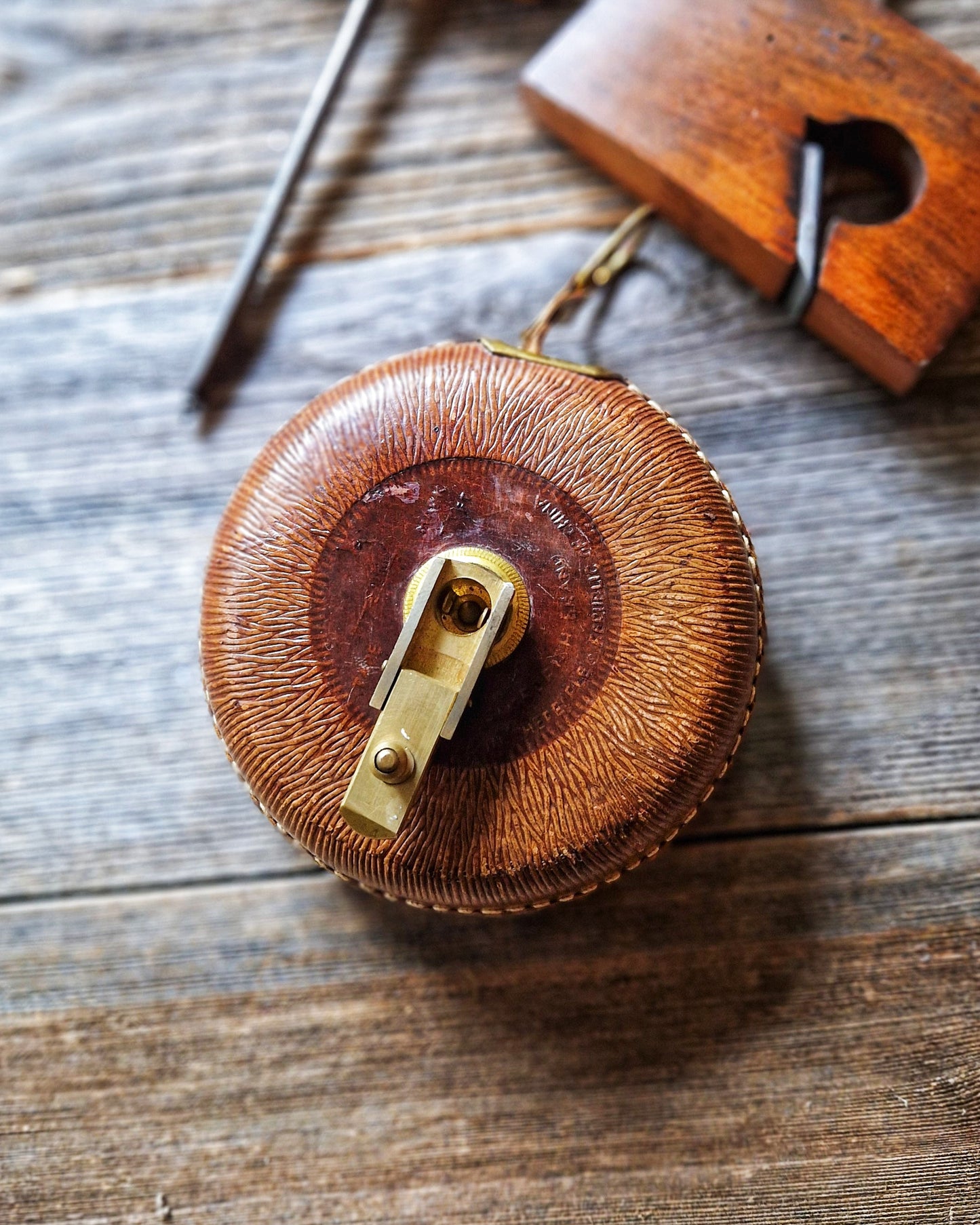 1950s Swordfish 10-Meter Cloth Tape Measure | Mid-Century Chinese Import with Brass Crank, Textured Resin Case