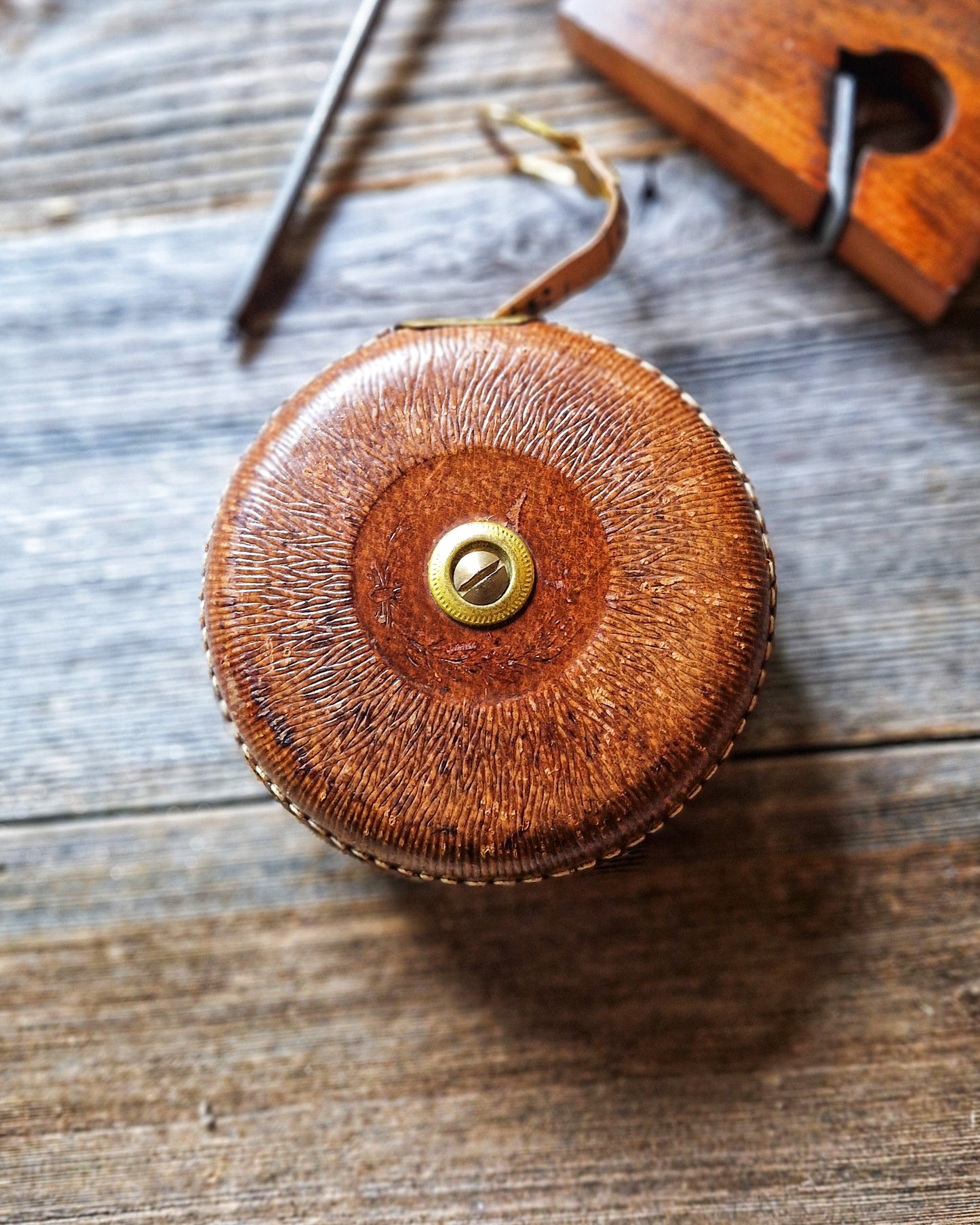1950s Swordfish 10-Meter Cloth Tape Measure | Mid-Century Chinese Import with Brass Crank, Textured Resin Case