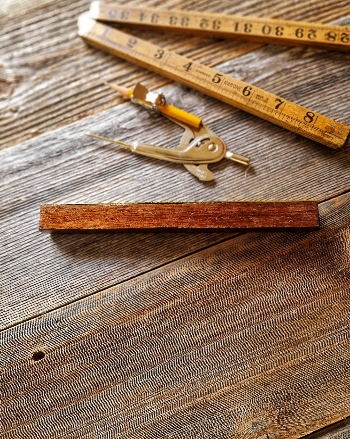 Antique 8-Inch Spirit Level by I & D Smallwood c. 1880–1910 | Vintage English Level in Rosewood