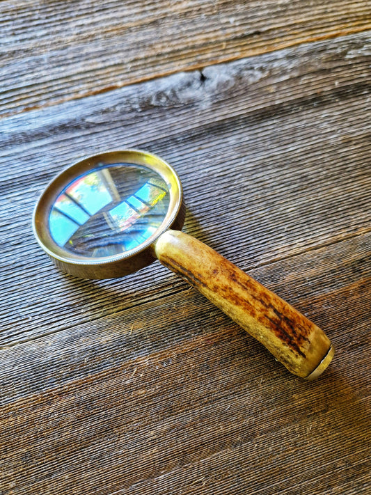Horn & Brass English Magnifying Glass