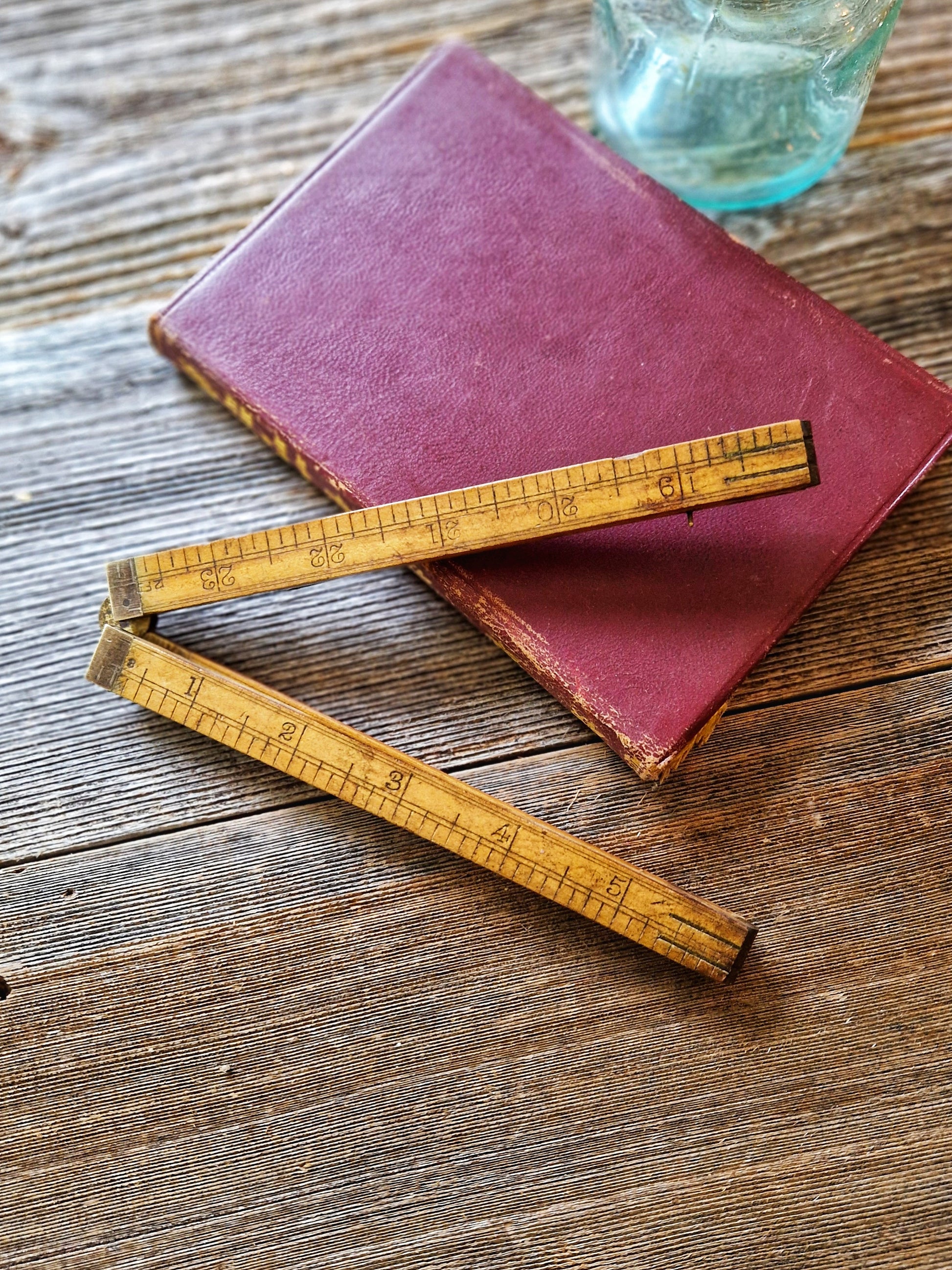 Classic Rabone boxwood folding ruler - No. 1375, 24-inch slimline model with brass hinges