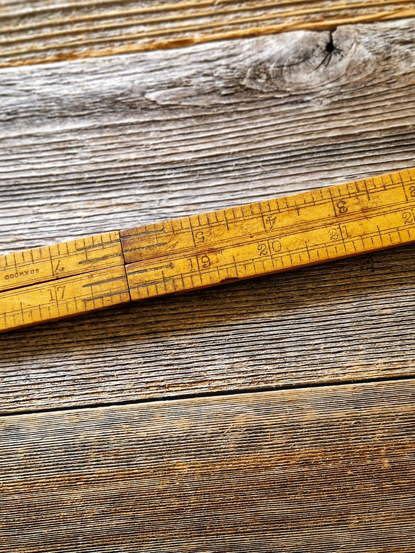 Classic Rabone Boxwood Folding Ruler - No. 1375, 24-inch Slimline Model with Brass Hinges