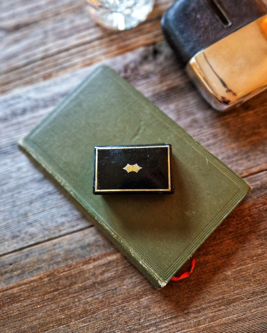 Victorian Papier-Mâché Snuff Box, Black Lacquer with Gold Details | Antique Tobacciana