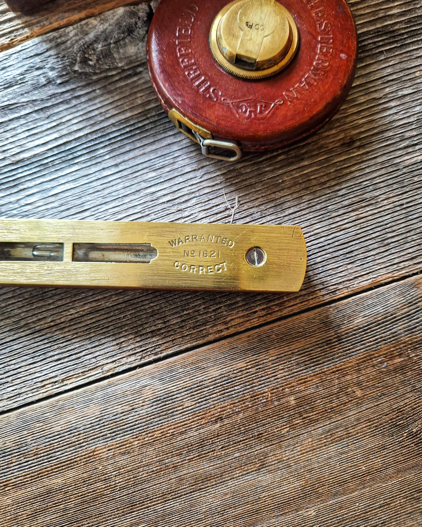 Hockley Abbey 6-Inch Spirit Level in Walnut & Brass | Vintage English Tool from Late 1930s by Rabone