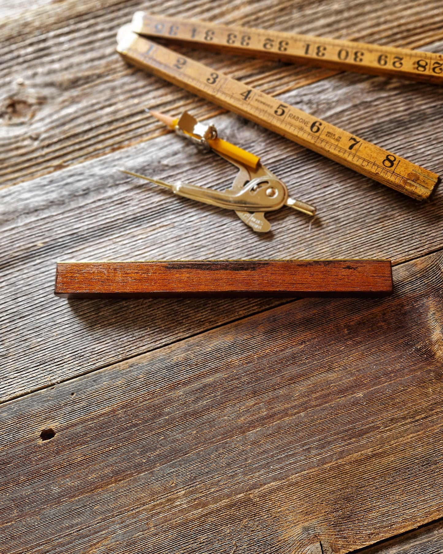 Antique 8-Inch Spirit Level by I & D Smallwood c. 1880–1910 | Vintage English Level in Rosewood