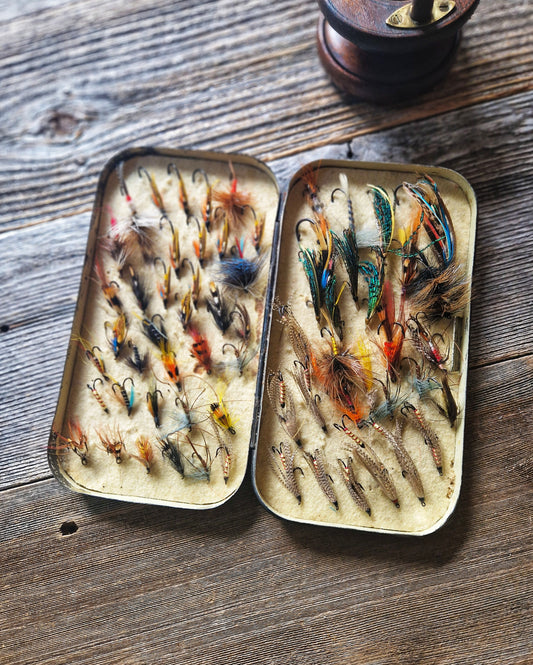 Hardy Bros Japanned Fly Box with 60+ Trout & Salmon Flies | Vintage Mid‑Century Steel Case with Felt 