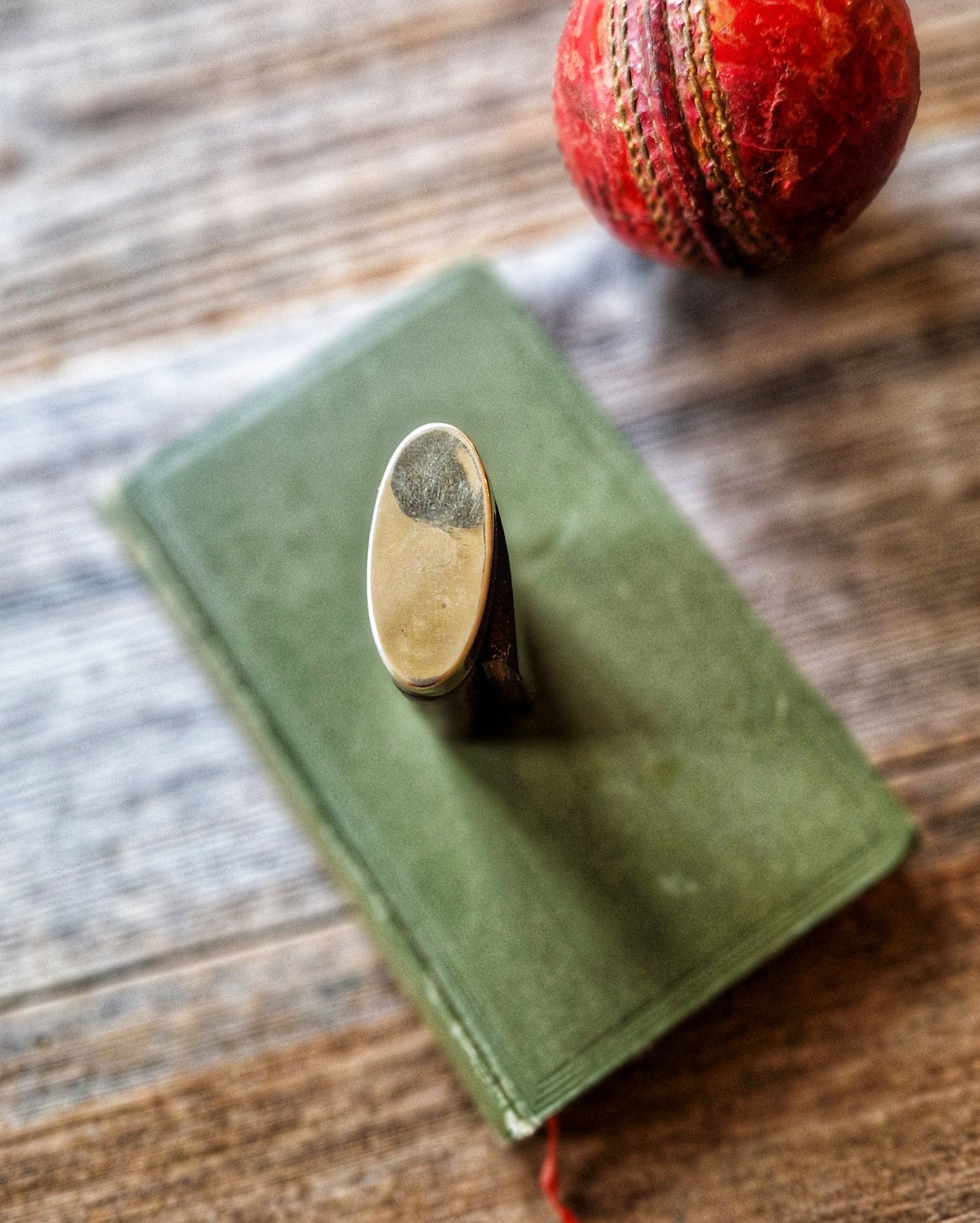 Antique Wooden Snuff Box with Inlaid Stag Motif | Late Victorian Gentleman’s Accessory