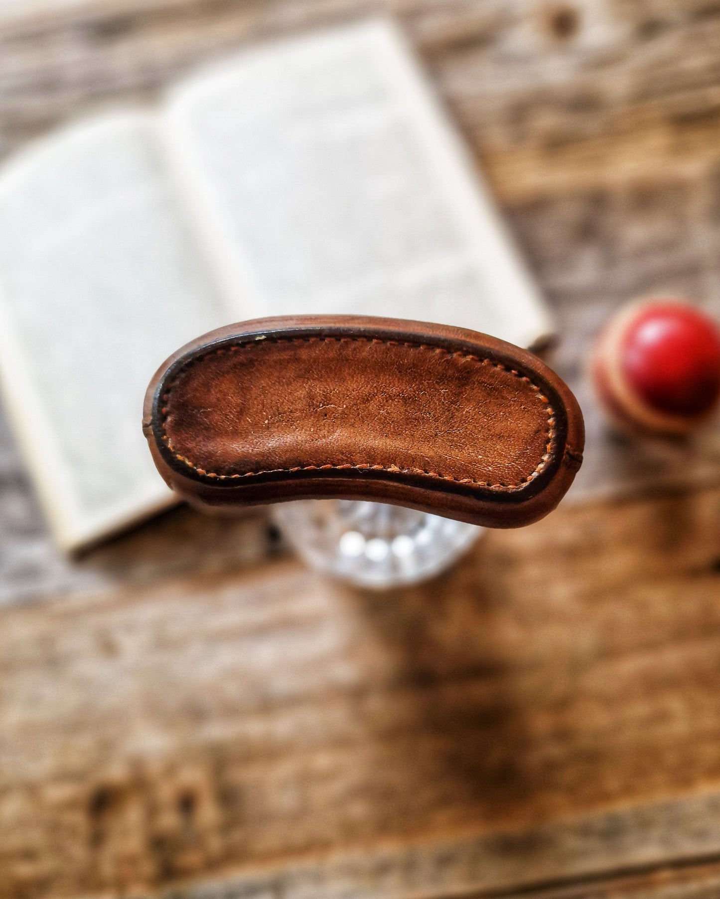 Antique English Hip Flask c. 1905–1920 | 5-3/4-Inch Leather-Clad Glass Flask