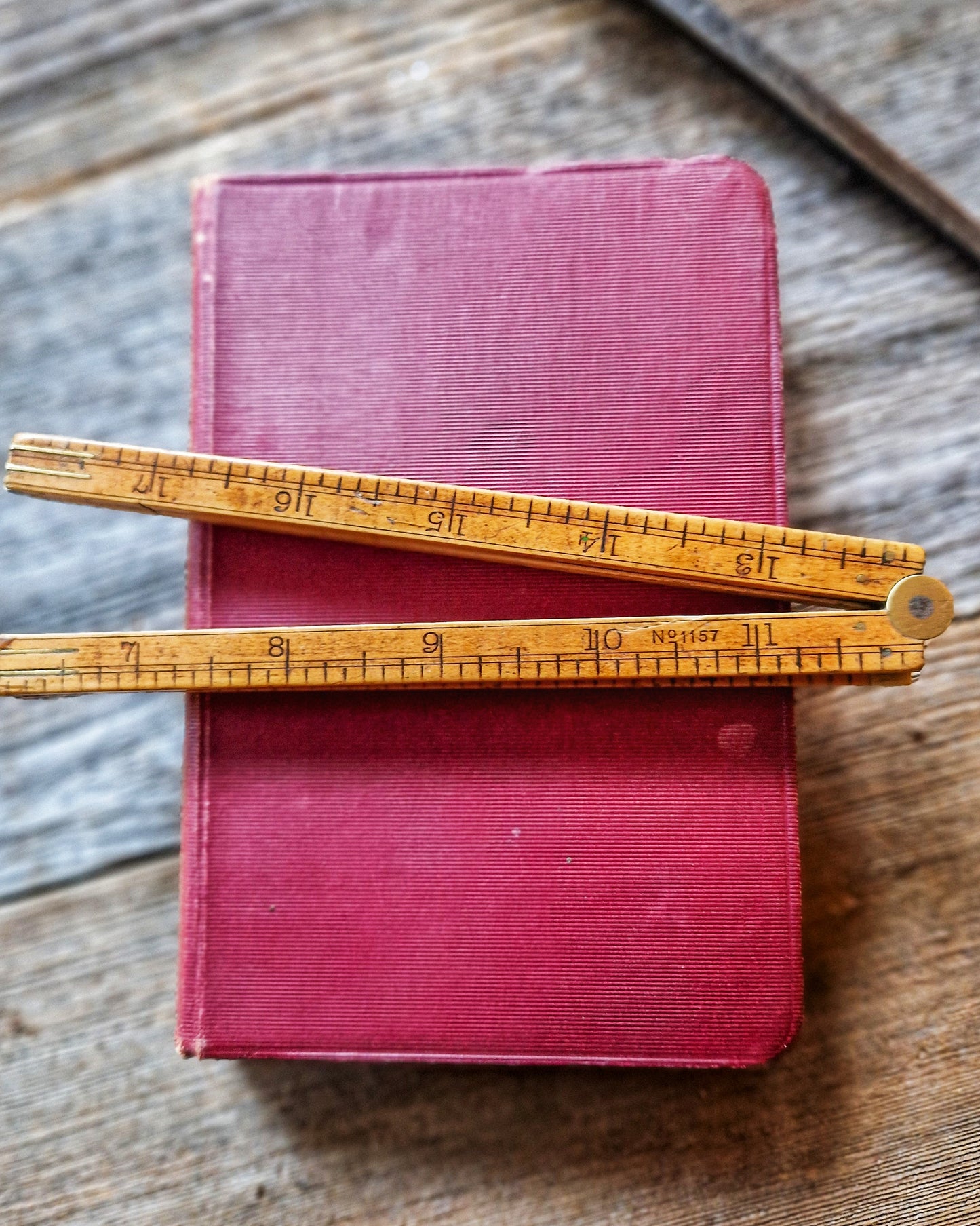 24-Inch Hockley Abbey Folding Ruler No. 1157 | English Rule in Boxwood & Brass c. 1900-1920