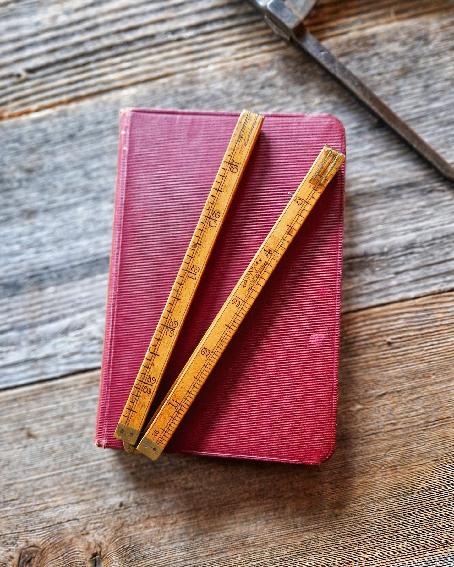 24-Inch Hockley Abbey Folding Ruler No. 1157 | English Rule in Boxwood & Brass c. 1900-1920
