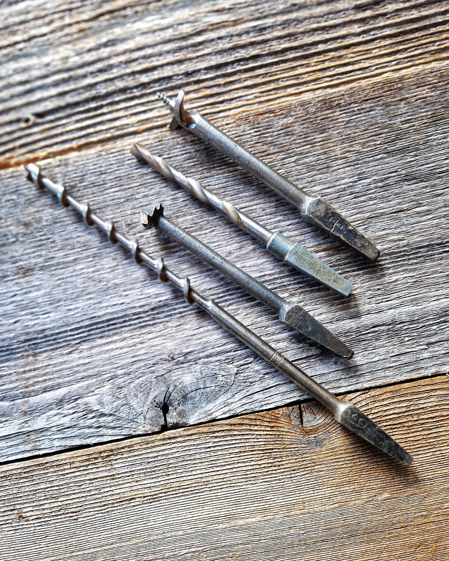 Antique English Bit Brace with 4 Period Drill Bits | Woodworking Tool by F. Thompson of Sheffield, c. 1890-1910