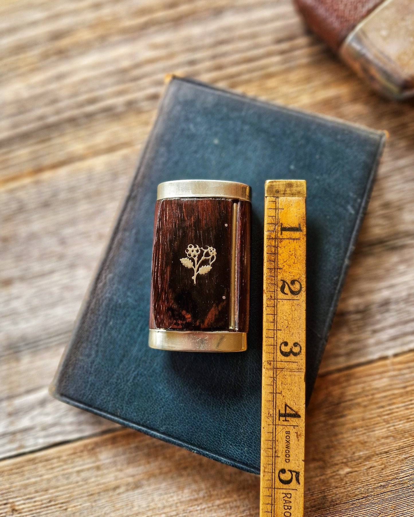 Victorian Wooden Snuff Box with Inlaid Floral Motif | Antique English Tobacciana