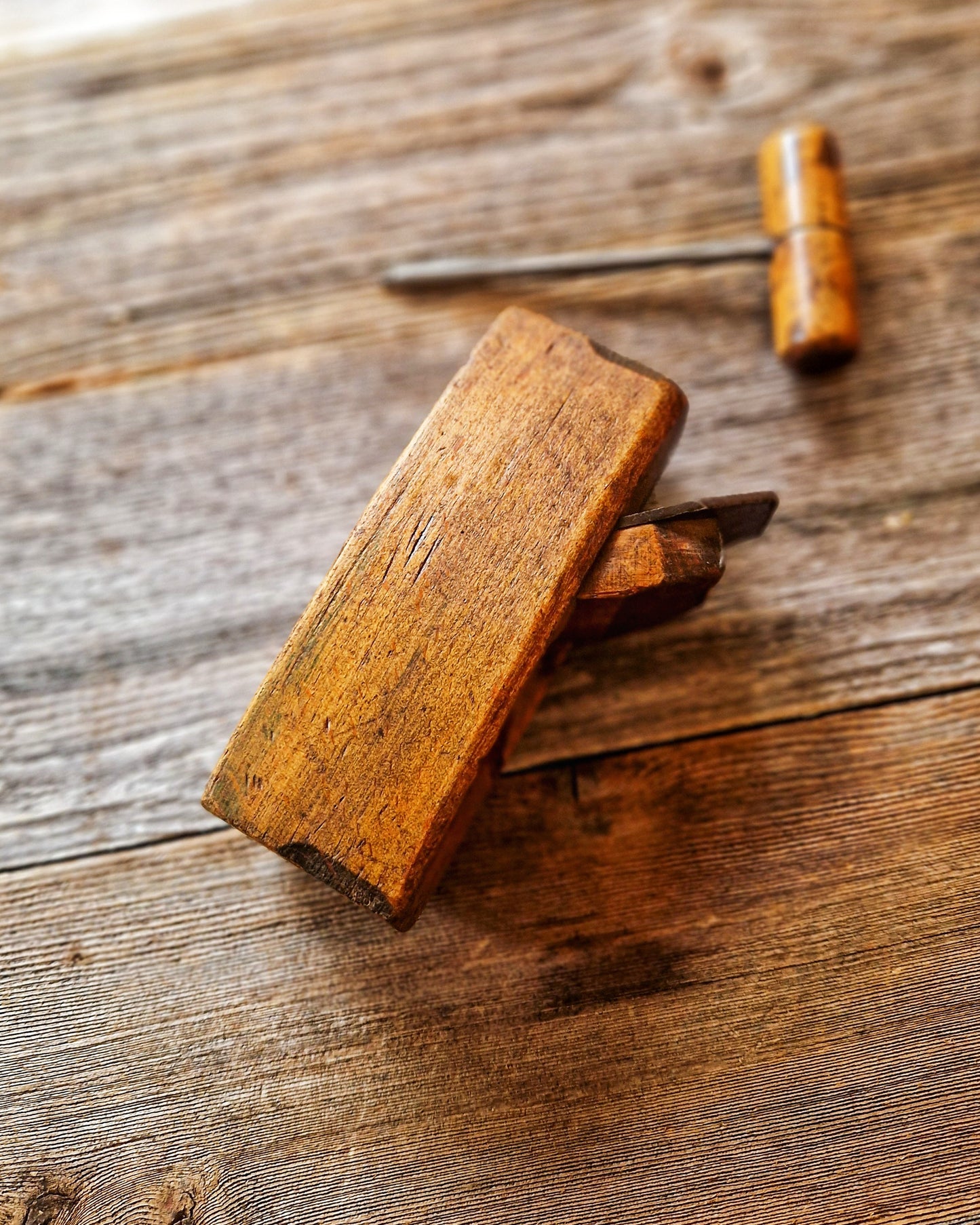 Vintage English Coffin Smoothing Plane c. 1920-1940 | Small Beech Woodworking Tool