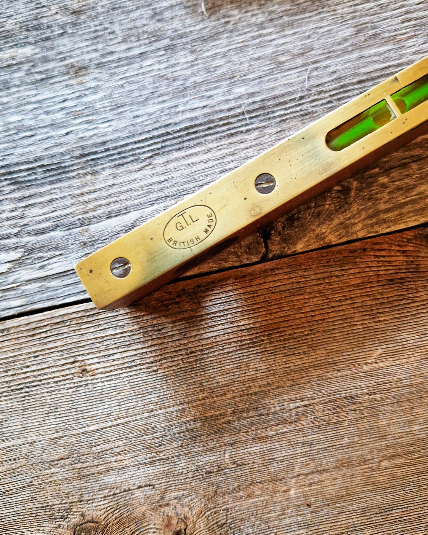 8-Inch Spirit Level by Guaranteed Tools Limited c. 1938–1942 | Vintage English Brass & Wood Tool
