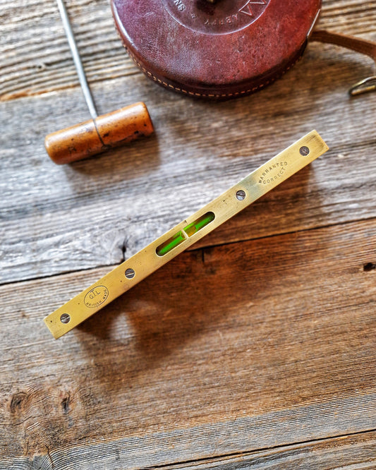 8-Inch Spirit Level by Guaranteed Tools Limited c. 1938–1942 | Vintage English Brass & Wood Tool