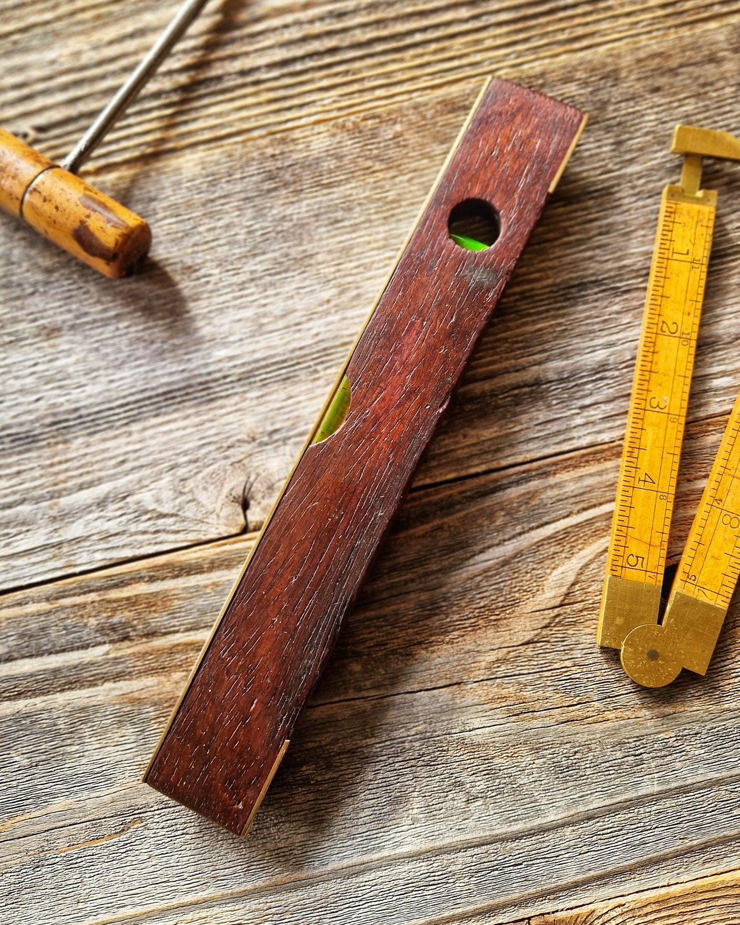 Rabone 10-Inch Torpedo Spirit Level No. 1625 | English Mid-Century Tool in Brass & Rosewood