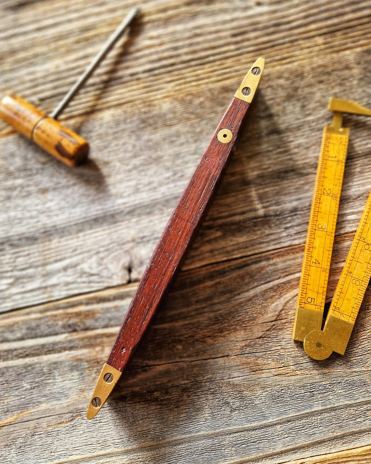 Rabone 10-Inch Torpedo Spirit Level No. 1625 | English Mid-Century Tool in Brass & Rosewood