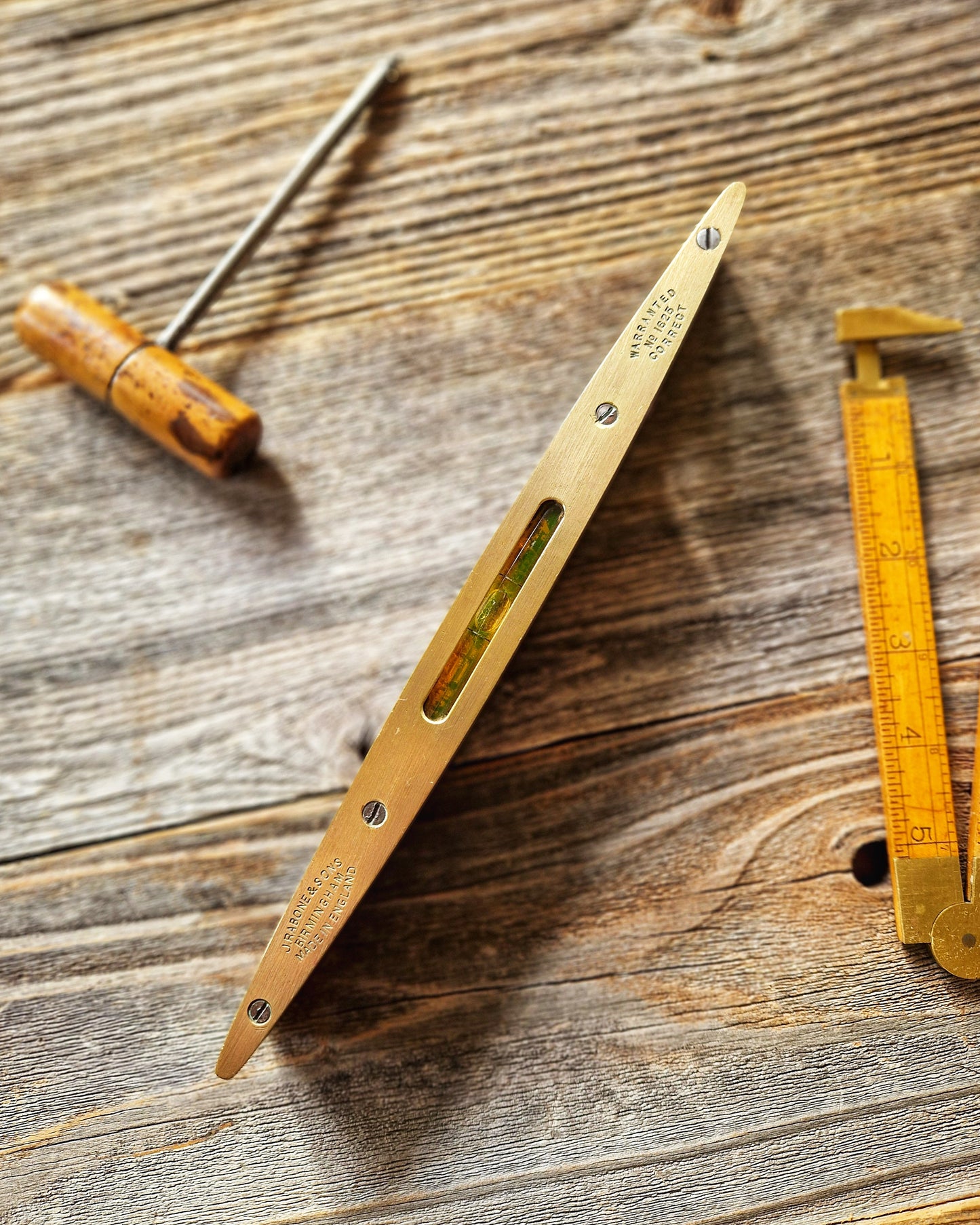 Rabone 10-Inch Torpedo Spirit Level No. 1625 | English Mid-Century Tool in Brass & Rosewood
