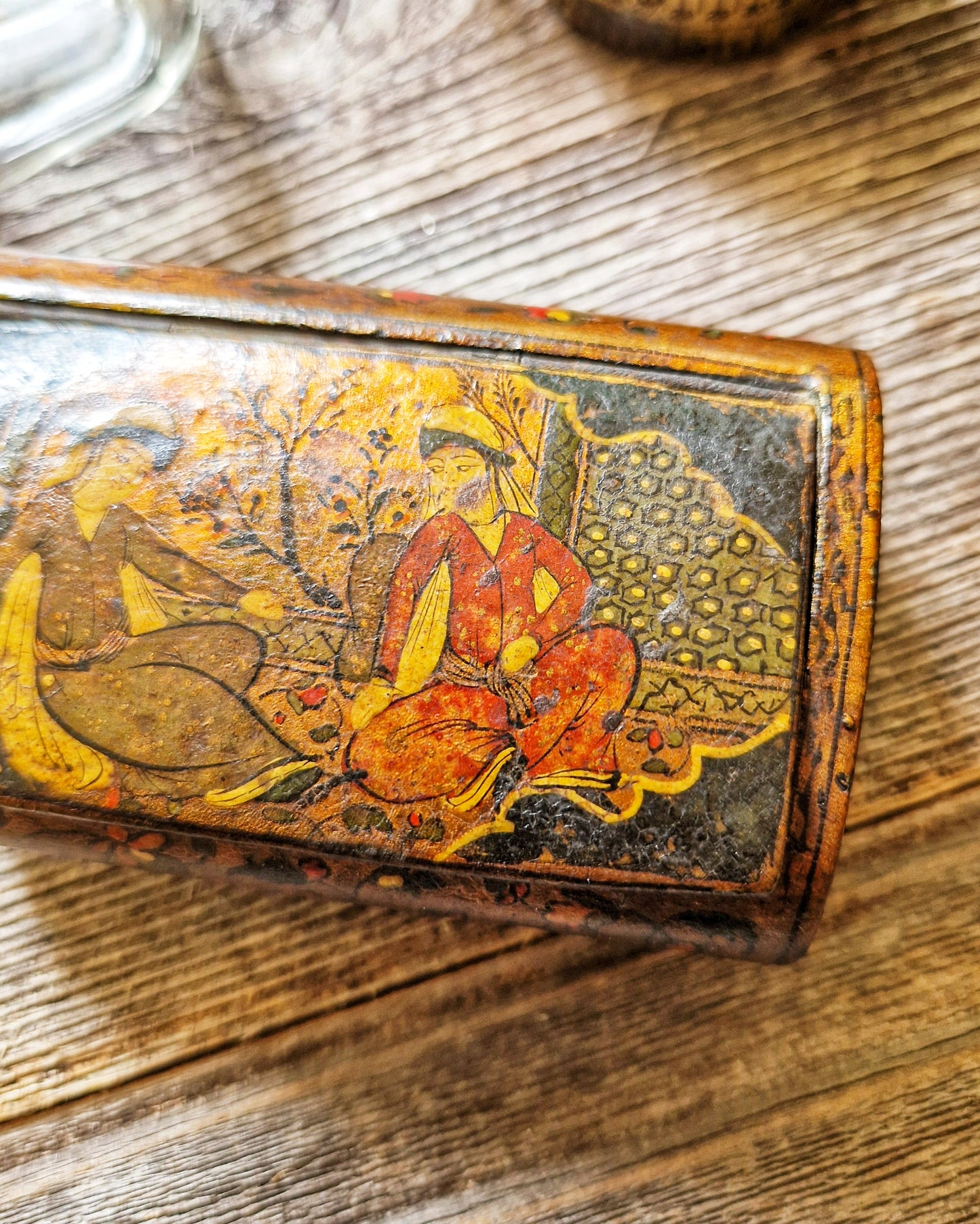 Antique Persian Lacquer Snuff Box c. 1880-1925 | Hand-painted Qajar Papier-Mache