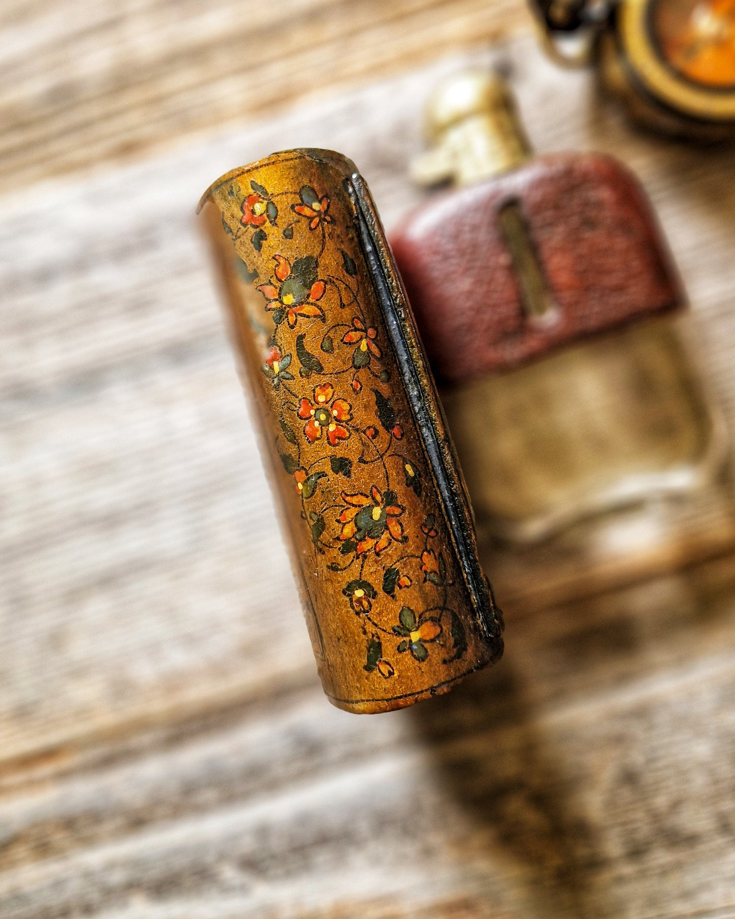 Antique Persian Lacquer Snuff Box c. 1880-1925 | Hand-painted Qajar Papier-Mache