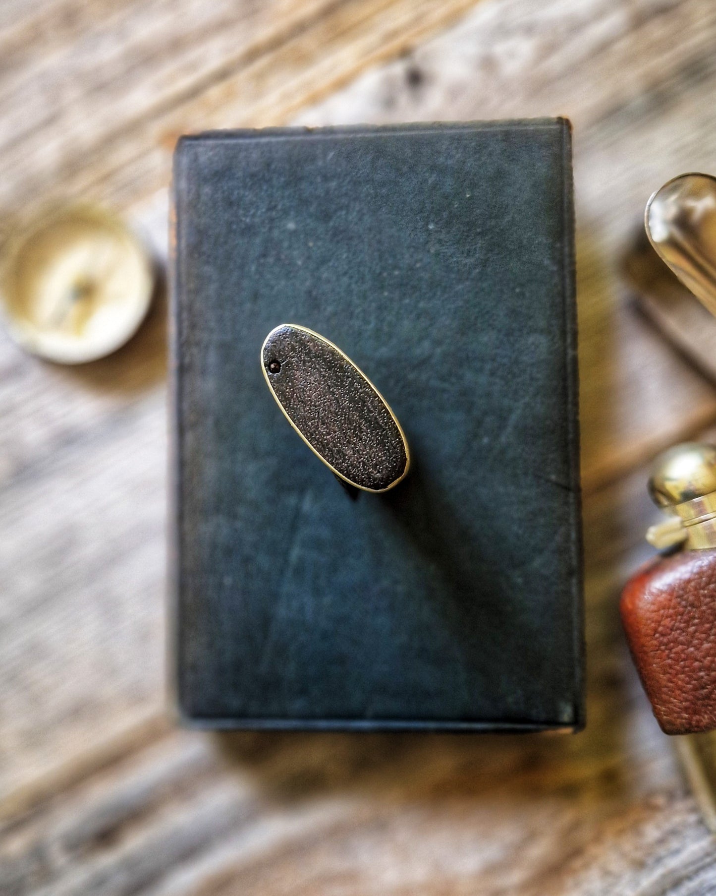 French Wooden Snuff Box with Inlaid Cottage Motif c. 1870-1900 | Late Victorian Gentleman’s Accessory