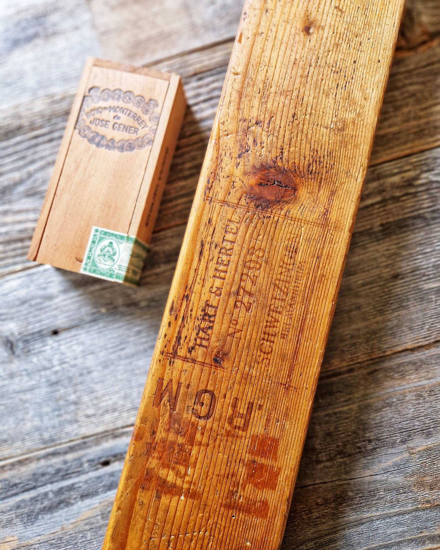 Vintage Hart & Hertel Wooden Cigar Mold, c. 1925-1937 | Interwar German Tobacciana