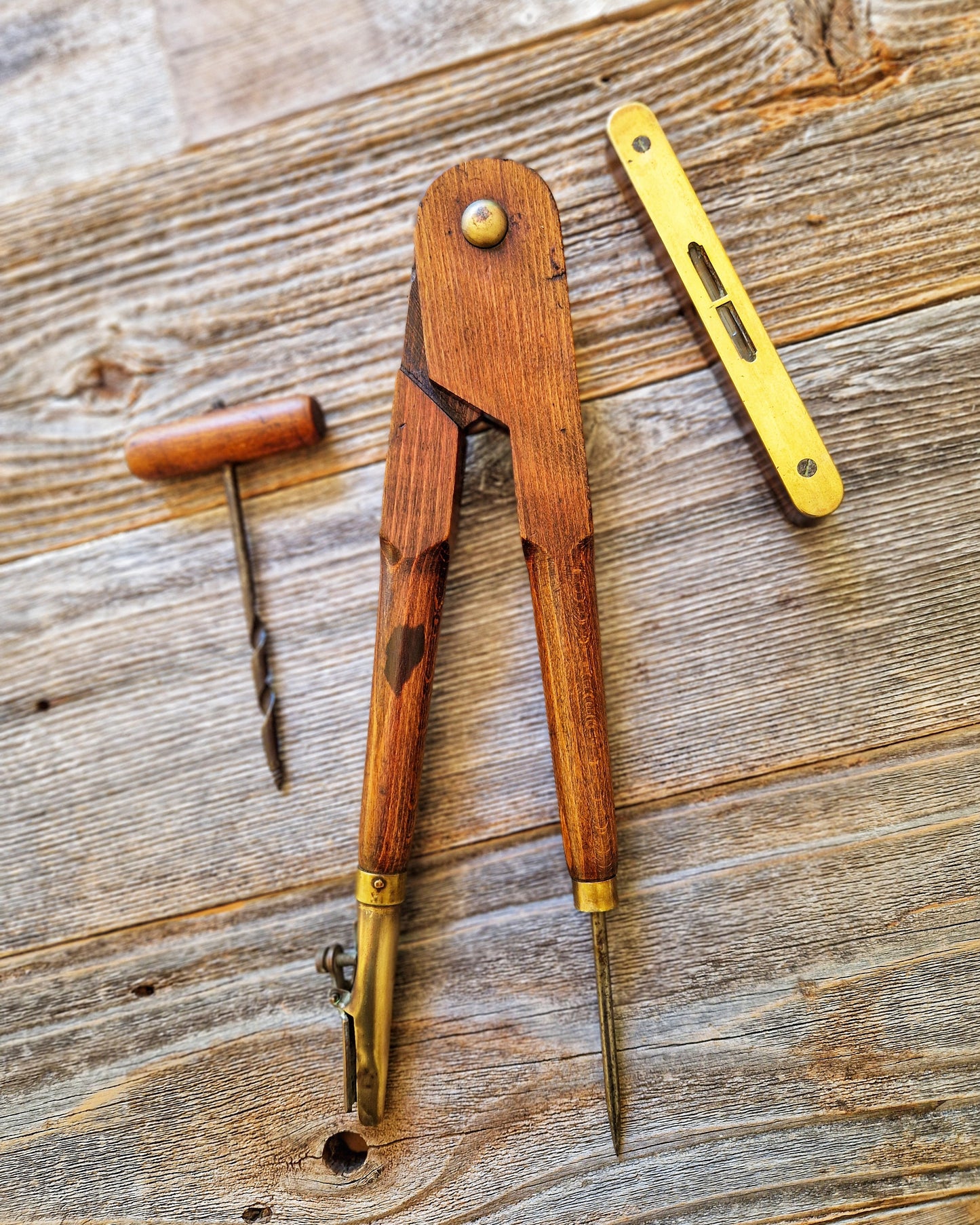 1930s British Carpenter’s Pencil Compass | Vintage Woodworking Tool in Wood & Brass