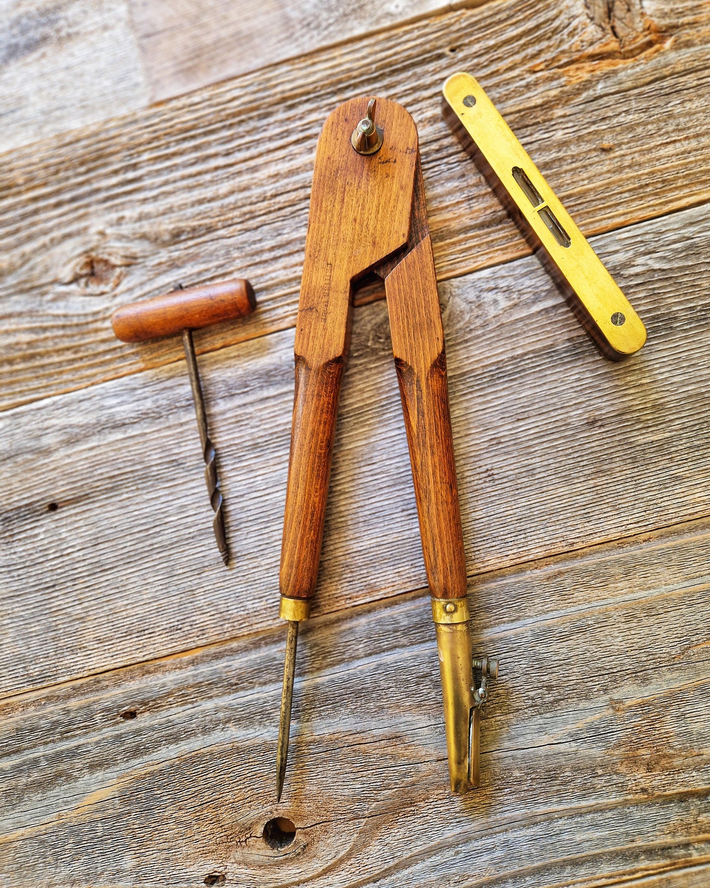 1930s British Carpenter’s Pencil Compass | Vintage Woodworking Tool in Wood & Brass