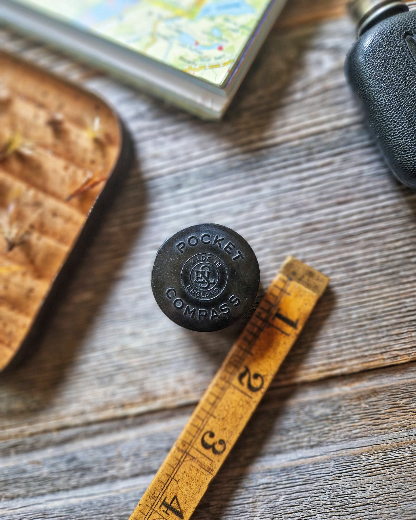 1940s English Pocket Compass by Signalling Equipment Ltd. (SEL) | Vintage Travel Instrument c. 1947