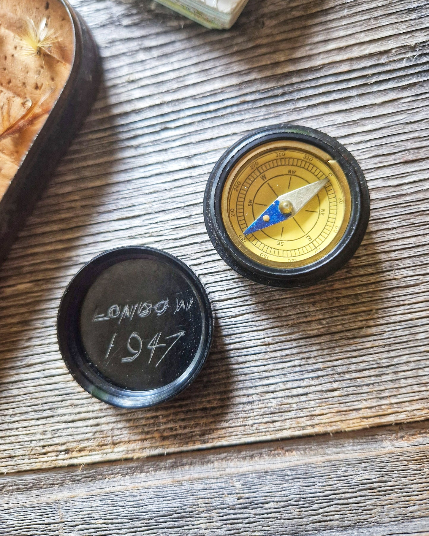 1940s English Pocket Compass by Signalling Equipment Ltd. (SEL) | Vintage Travel Instrument c. 1947