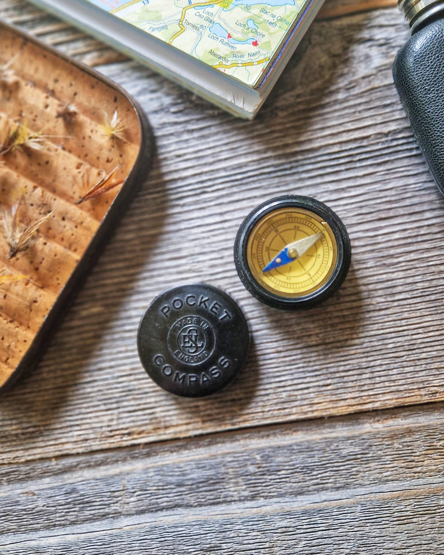 1940s English Pocket Compass by Signalling Equipment Ltd. (SEL) | Vintage Travel Instrument c. 1947