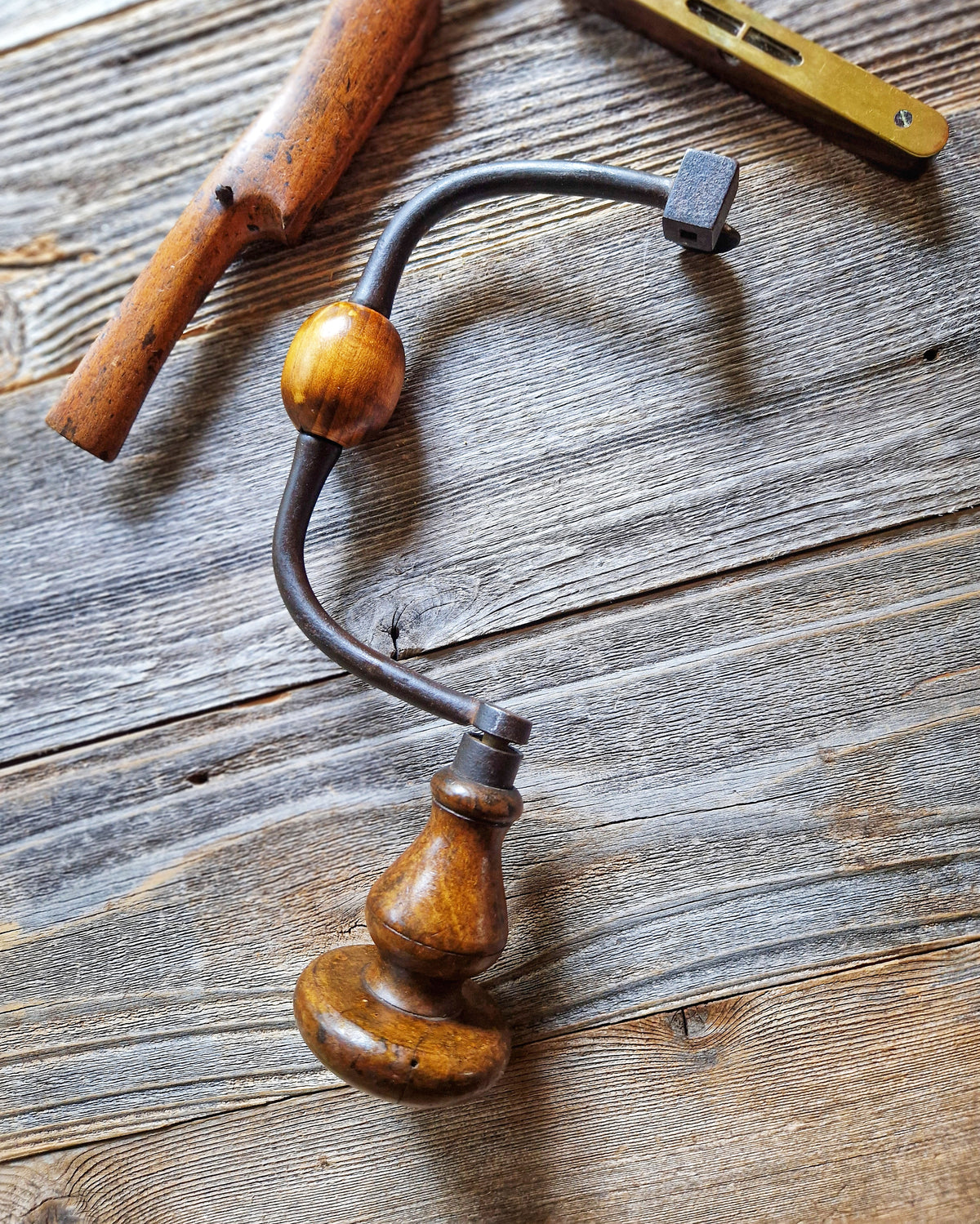 Antique Penny Brace with 7-1/2 Inch Sweep, c. 1890-1915 | Woodworking Tool in Steel & Beech